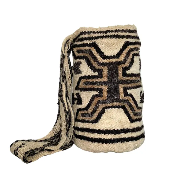 Mochila Arhuaca L-15 — iluminación corregida, foto 1 Mochila Arhuaca L-15 — vista 1